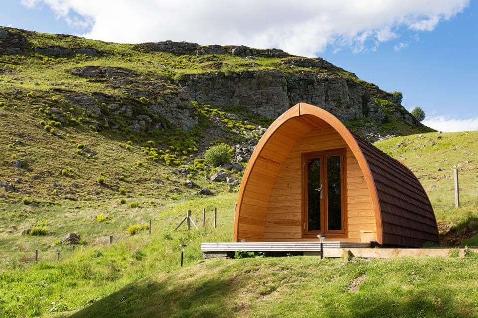 Nearby landmark, Mountain view