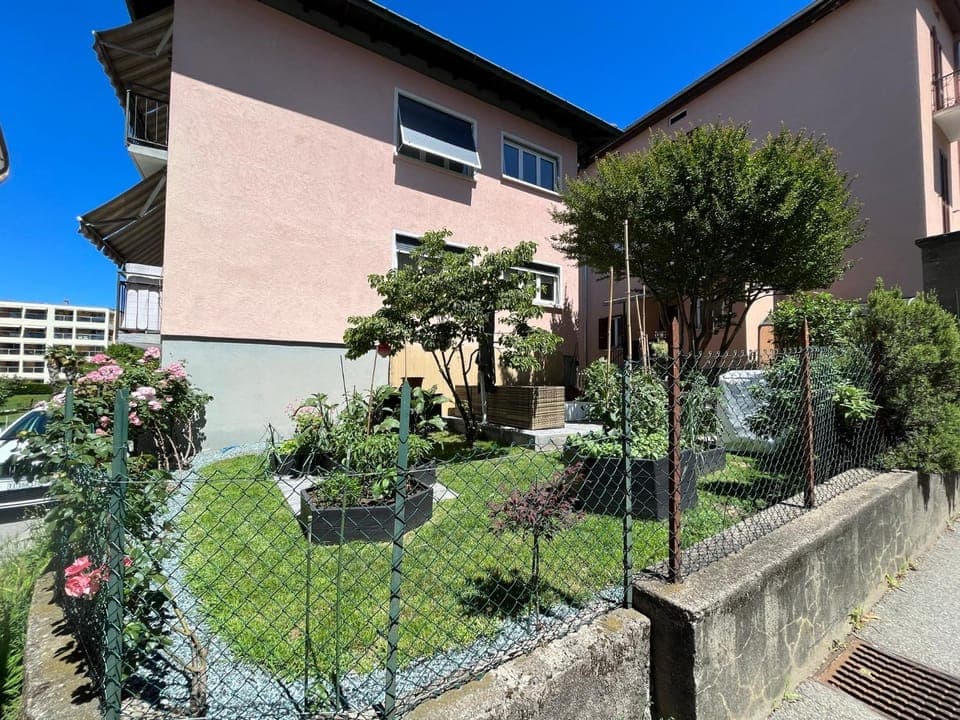 Property building, Garden, Garden view