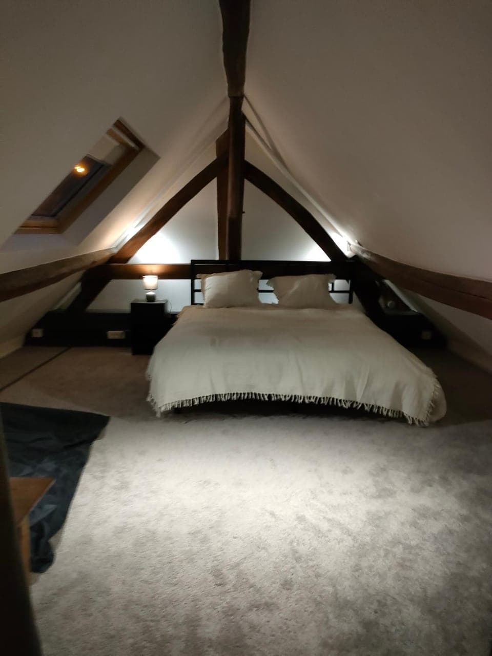 Bed, Night, Photo of the whole room, Bedroom