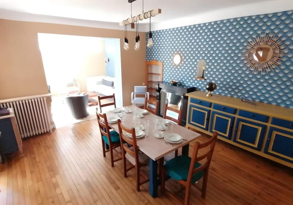 Property building, Living room