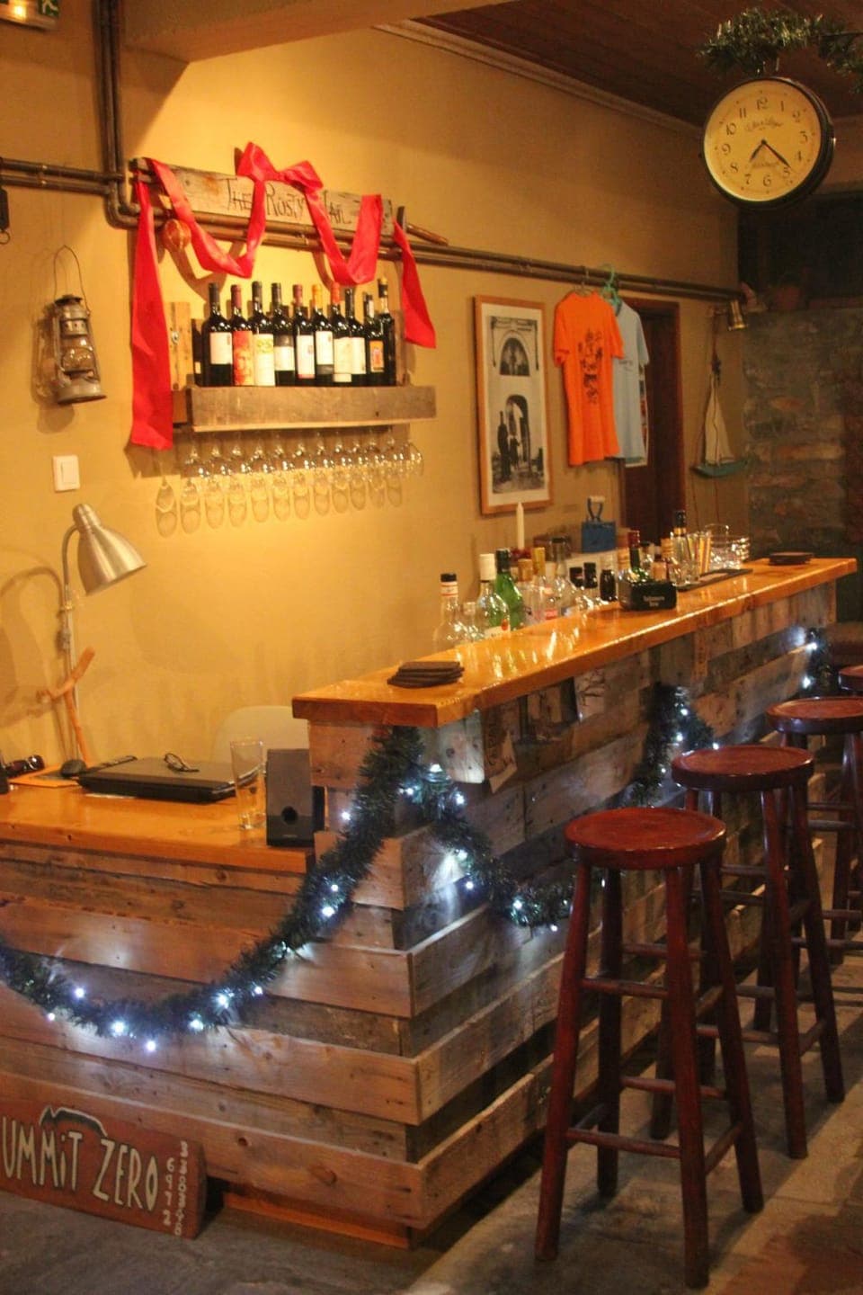 Winter, Lounge or bar