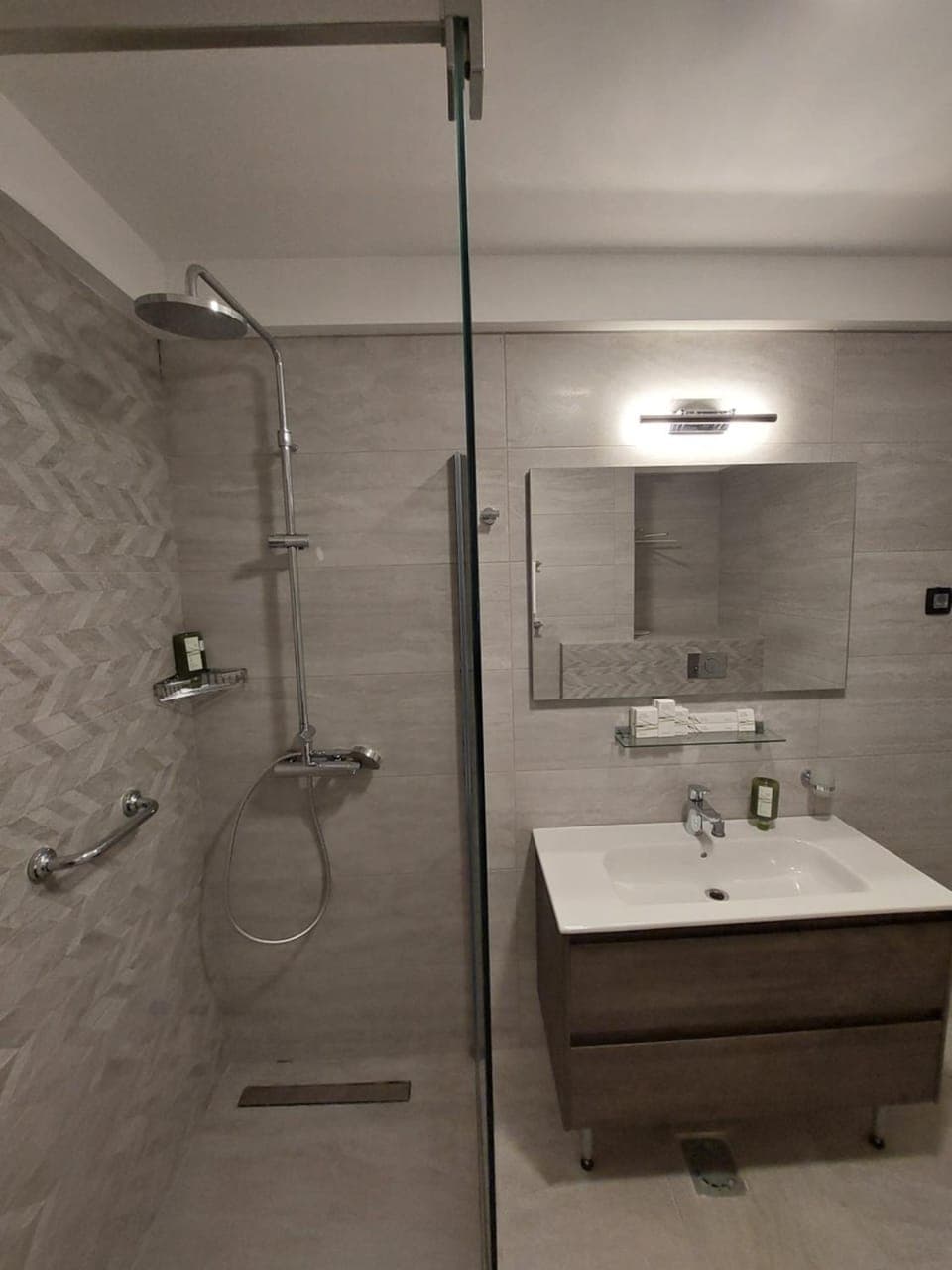 Shower, Bathroom