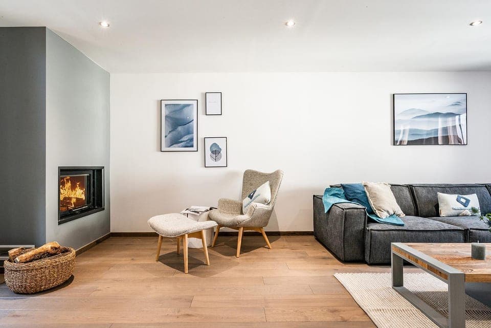 Living room, flat iron