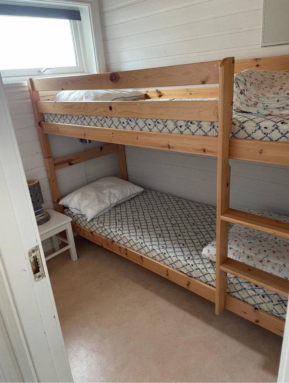 Bed, Bedroom, bunk bed