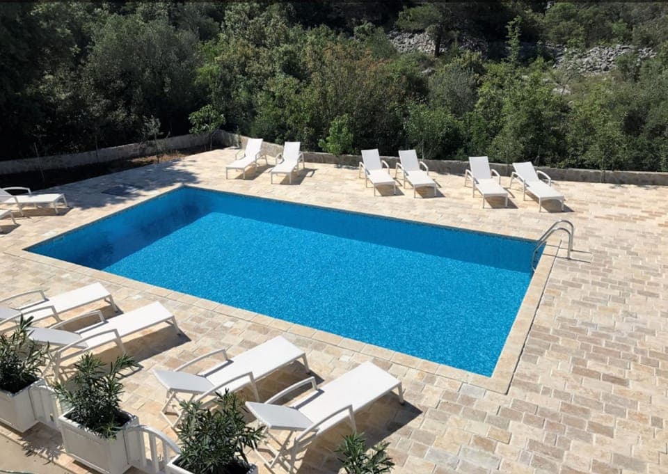 Swimming pool, Swimming pool