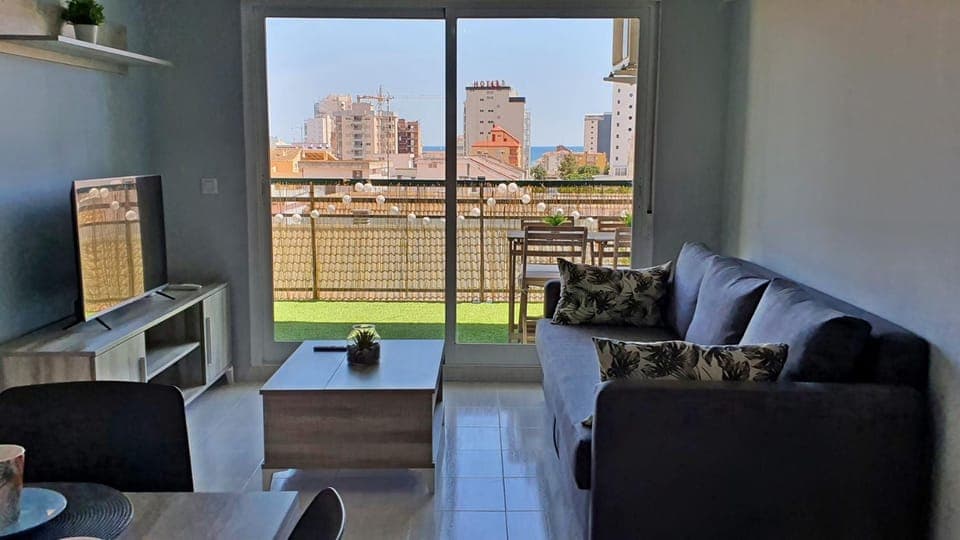 UNIVERSIDAD DEL MAR - Alquiler solo familias Apartment in Gandia