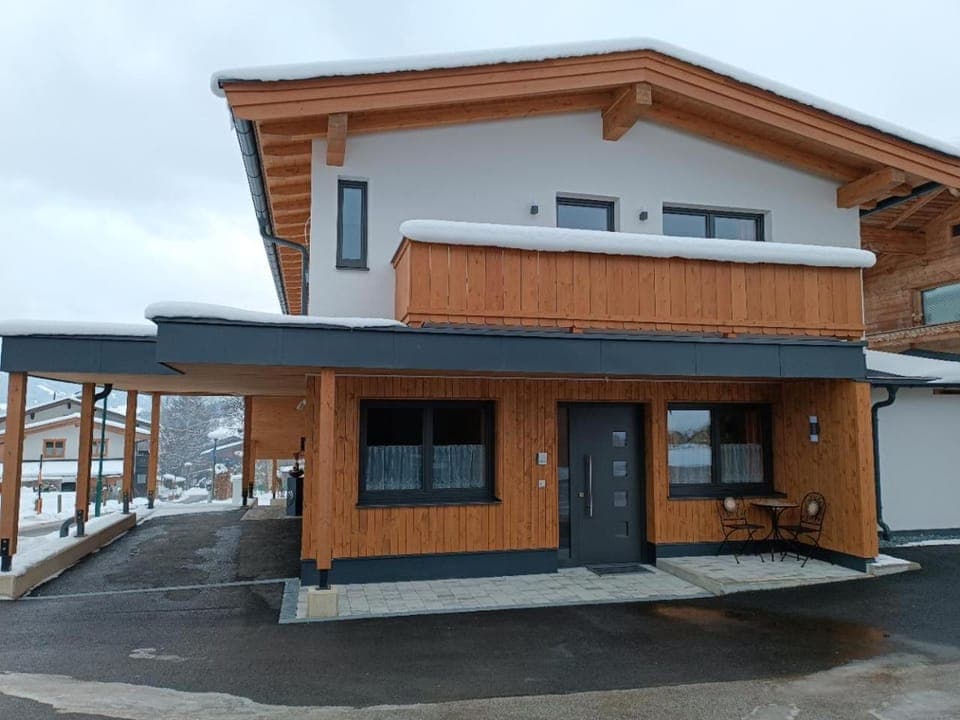 Property building, Day