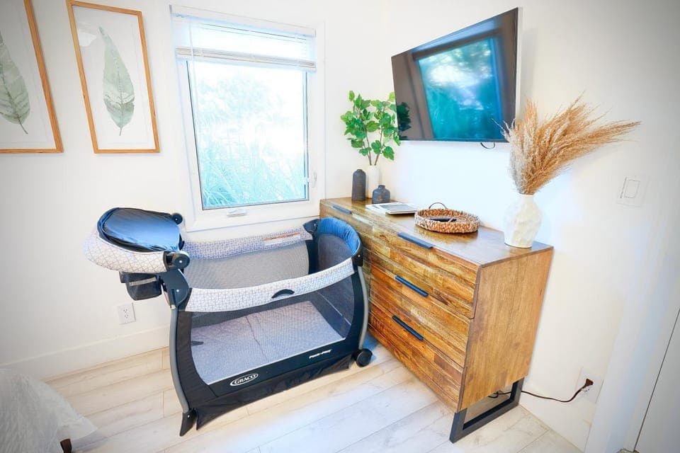 TV and multimedia, babysiter