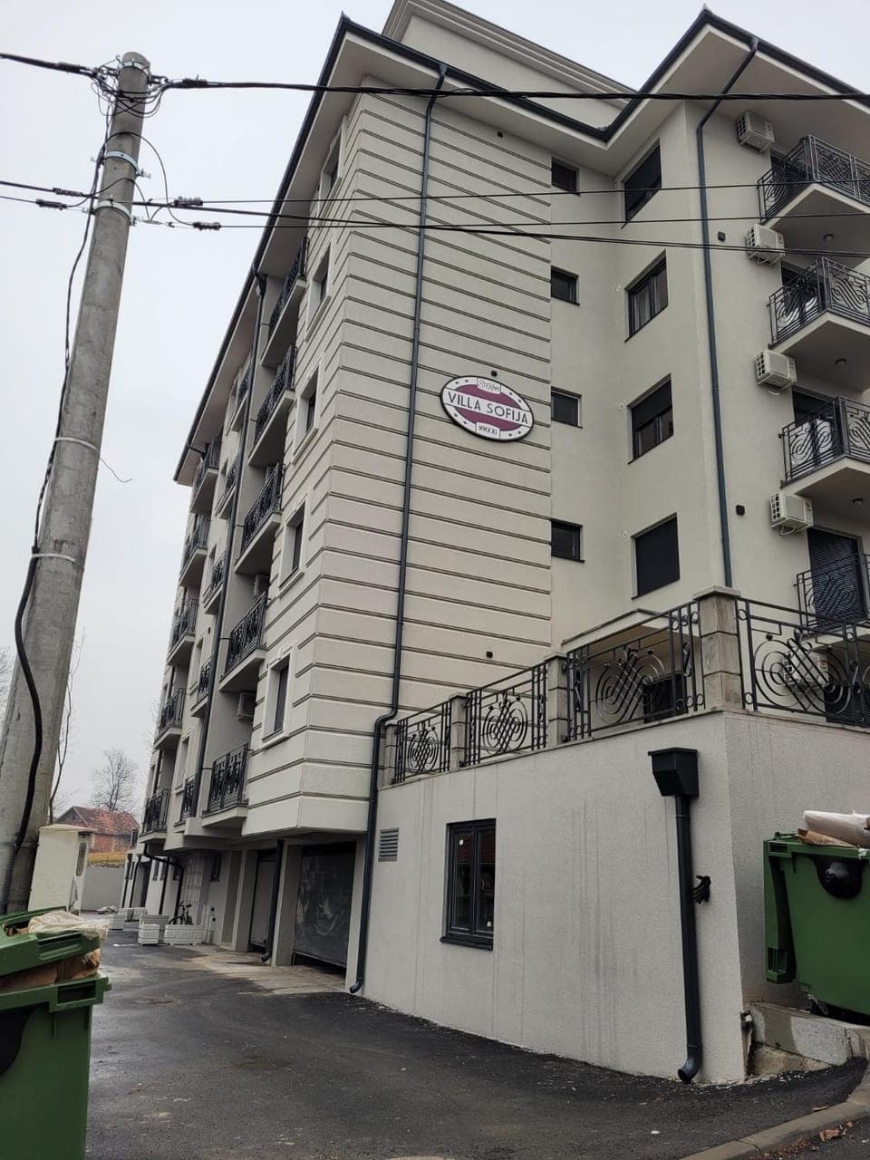 Property building, Day