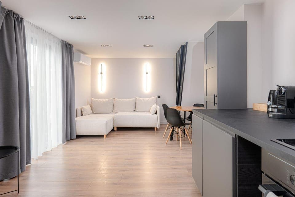 Living room, Dining area, kitchen