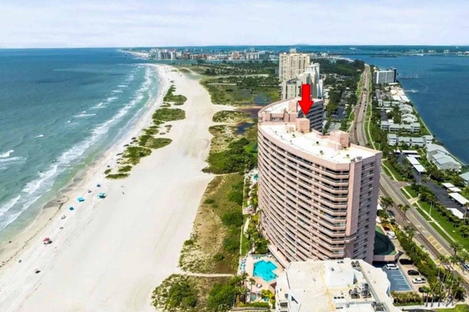 Crescent Beach Club I 12D House in Sand Key