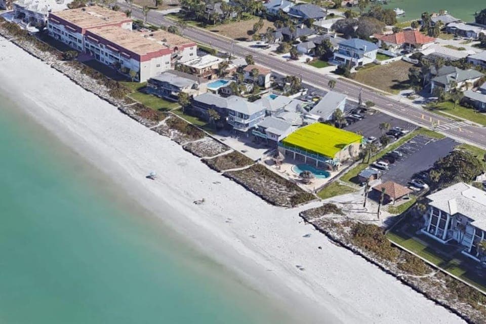 Chateau 8W House in Belleair Beach