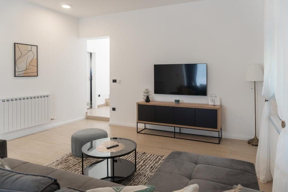 TV and multimedia, Living room
