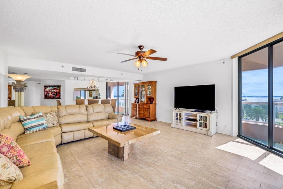 Crescent Beach Club I 5A House in Sand Key