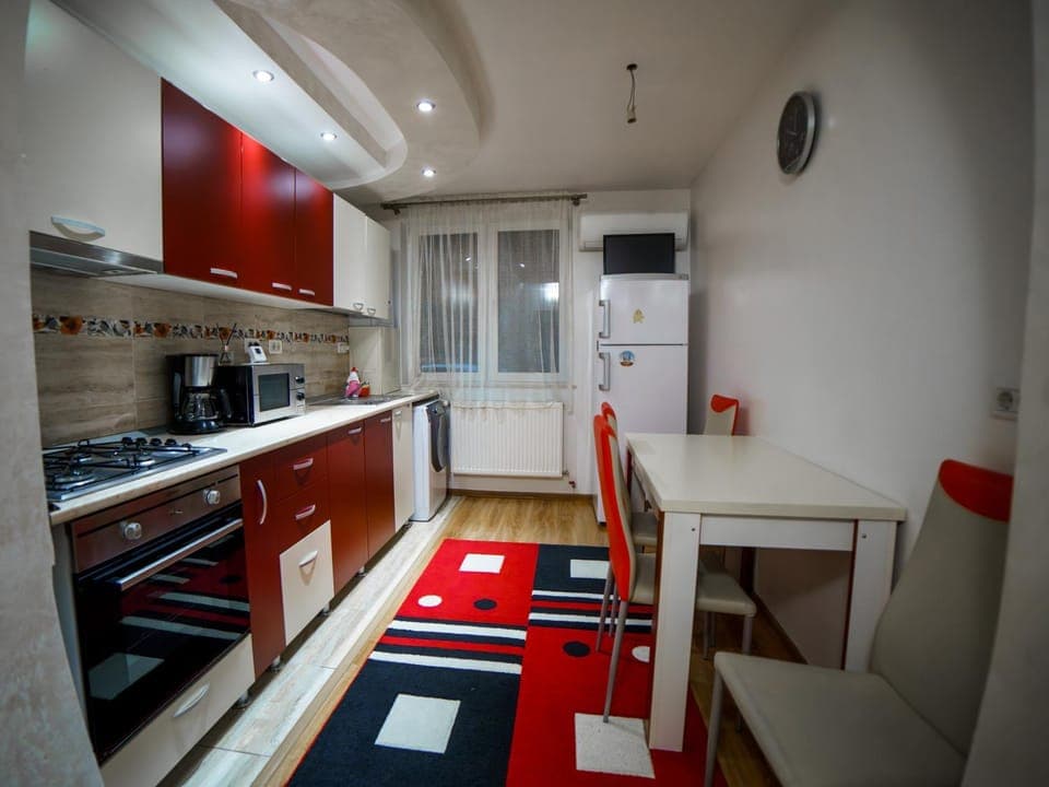 Kitchen or kitchenette, Dining area, Parking, dishwasher, minibar, pet friendly, stove, washing machine, air conditioner