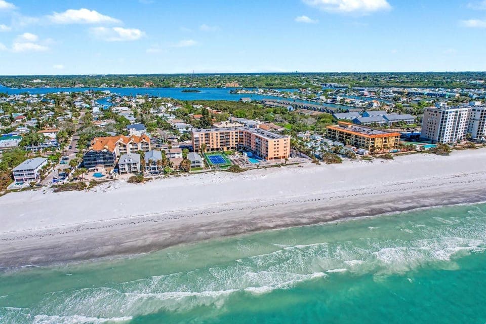 Reef Club 208 House in Indian Rocks Beach