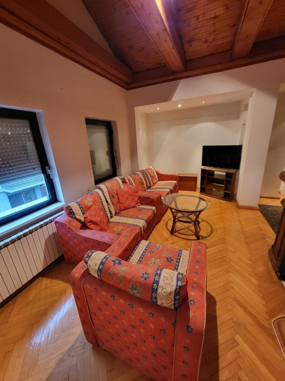 Living room, Seating area