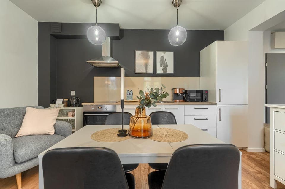 Living room, Seating area, Dining area