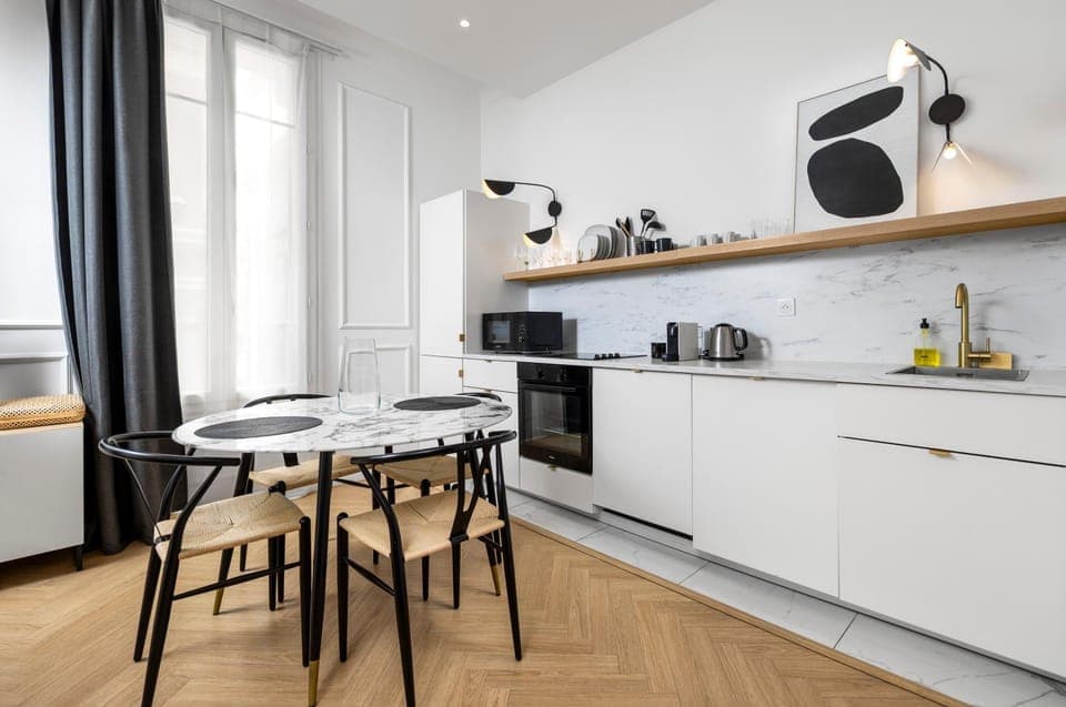 Kitchen or kitchenette