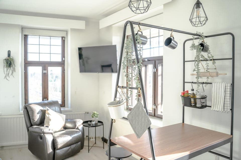 Living room, Seating area, Dining area, City view