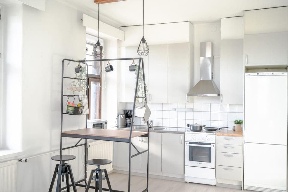 Kitchen or kitchenette, Seating area, Dining area