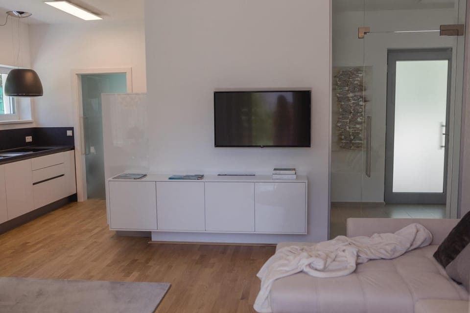 TV and multimedia, Living room