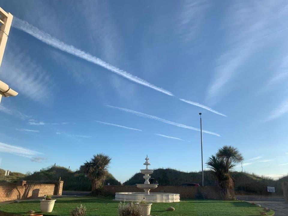 Patio, Facade/entrance