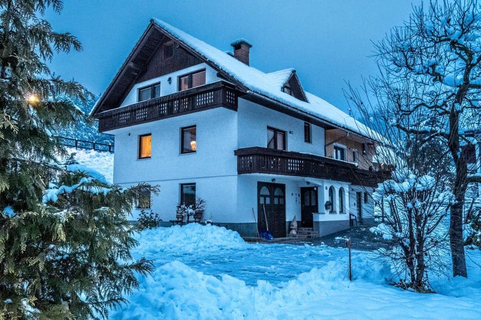 Property building, Natural landscape, Winter