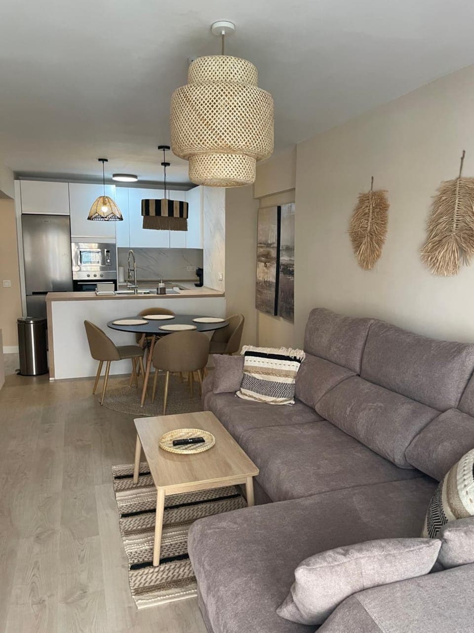 Living room, Dining area
