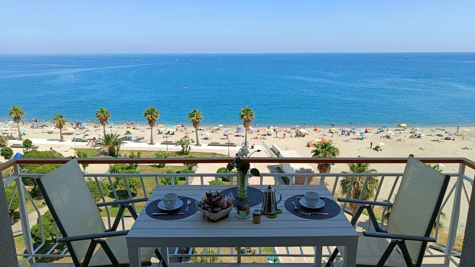 Balcony/Terrace, Dining area, Beach, Sea view