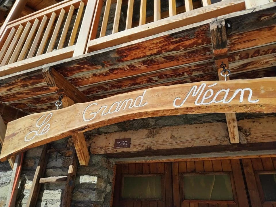 Property logo or sign