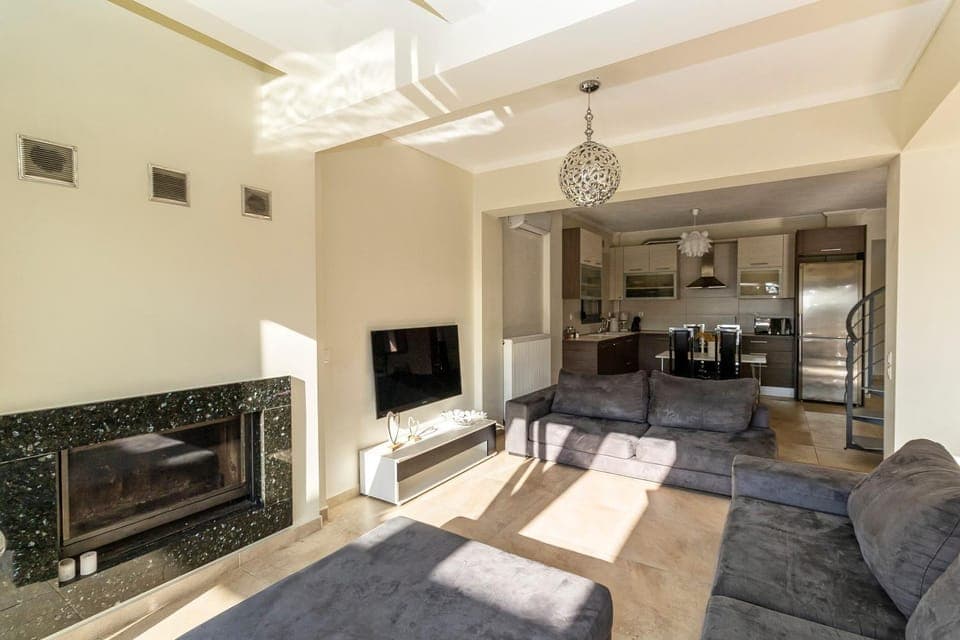 Living room, kitchen