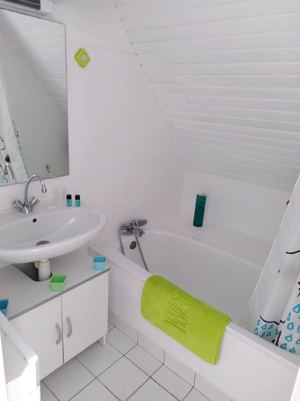 Shower, Bathroom, Bath