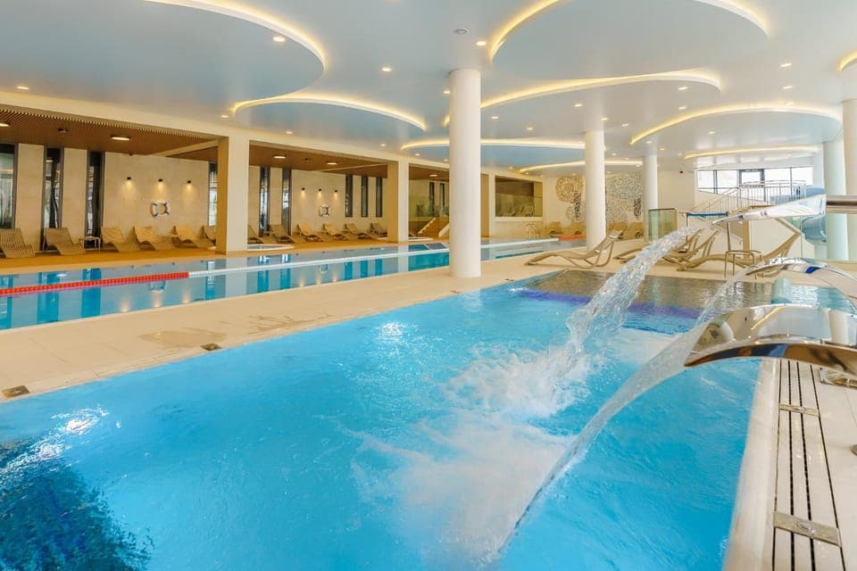 Pool view, Swimming pool