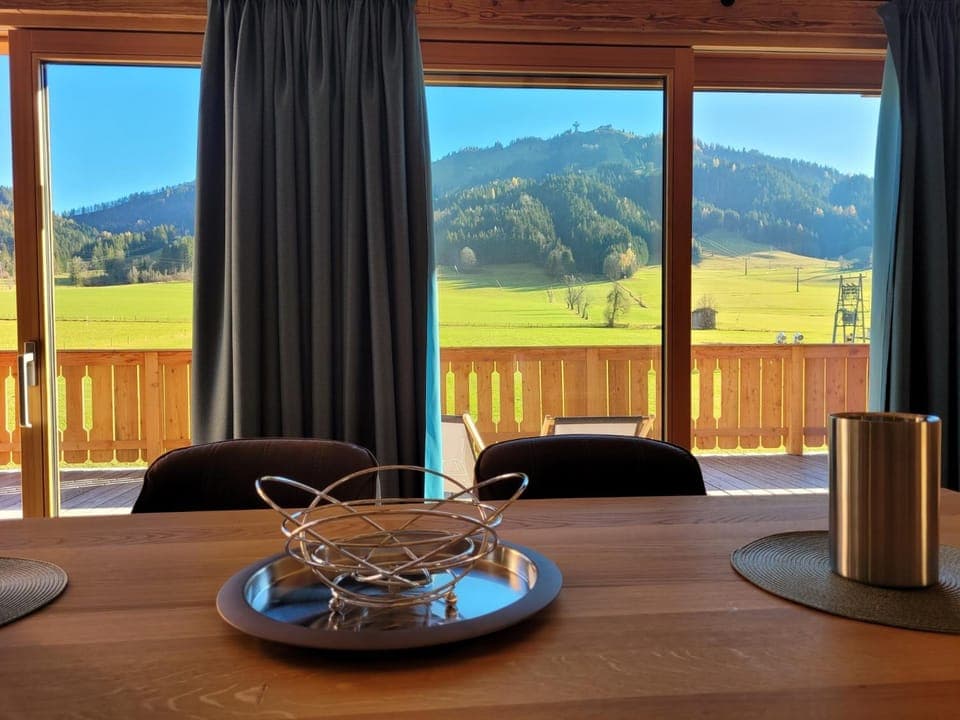 Day, Natural landscape, View (from property/room), Balcony/Terrace, Dining area, Mountain view