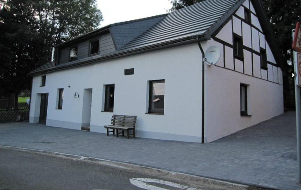 Property building, Street view