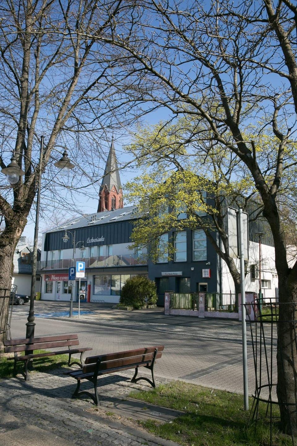 Property building, Spring, Day, Neighbourhood, Natural landscape, City view, Street view, Location
