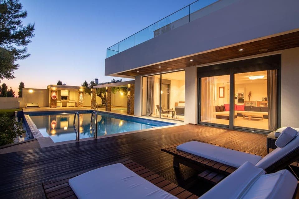 Property building, Swimming pool