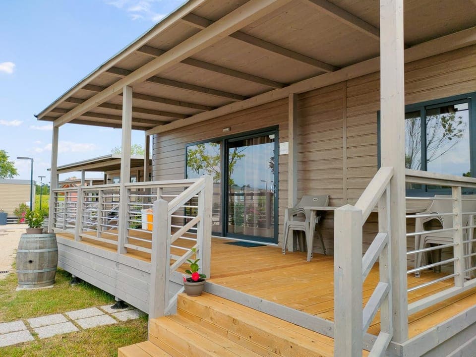 Property building, Patio, Day, View (from property/room), Balcony/Terrace