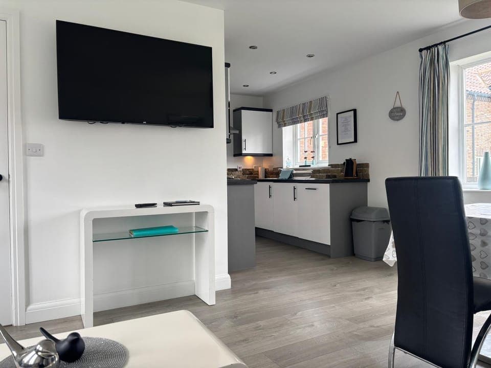 TV and multimedia, Kitchen or kitchenette, oven