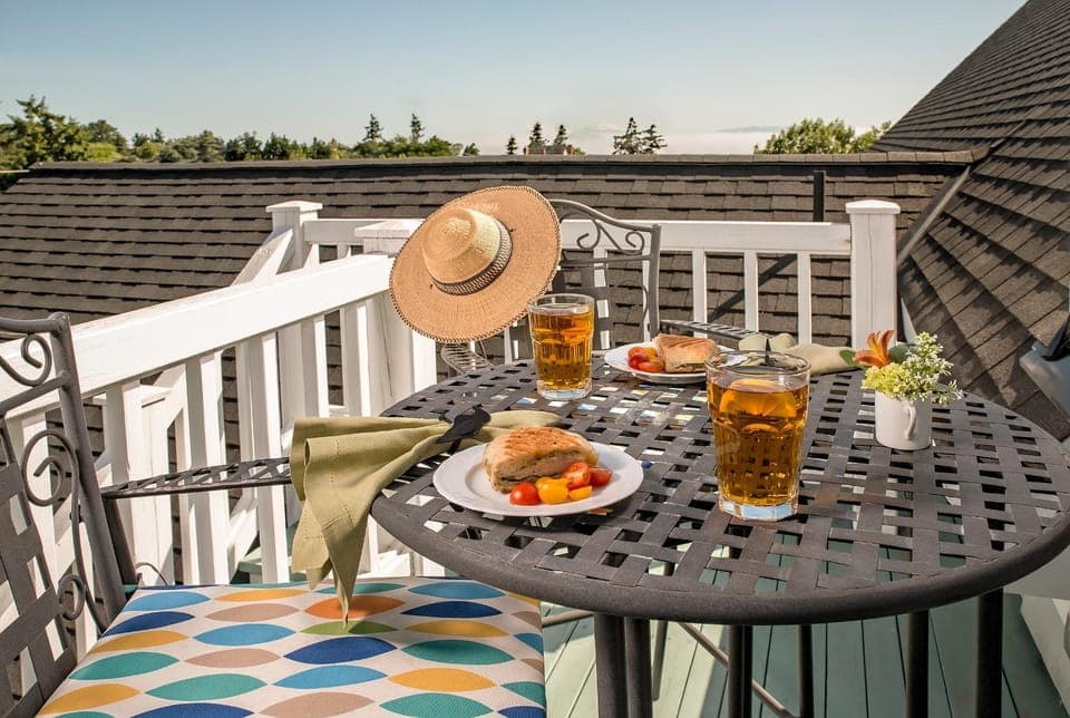 Property building, Balcony/Terrace