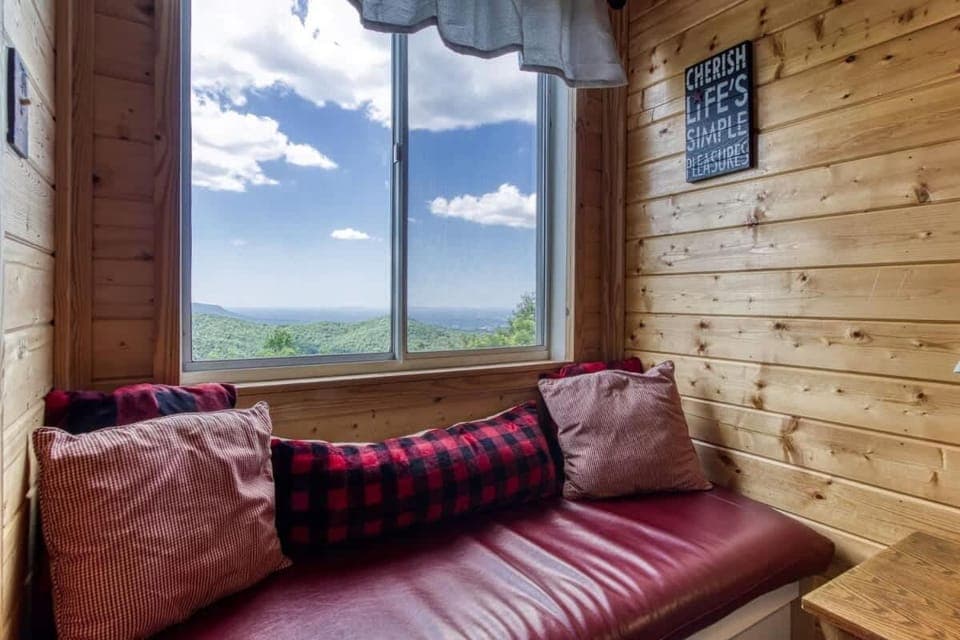 Stone Crest Summit by Beyond Expectations w Pool House in Gatlinburg
