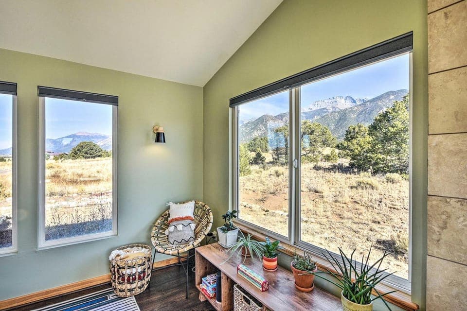 Seating area, Mountain view