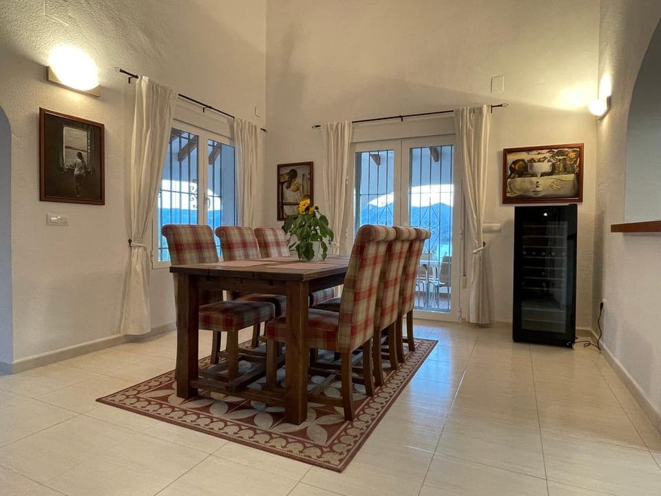 Dining area, Breakfast, Dinner