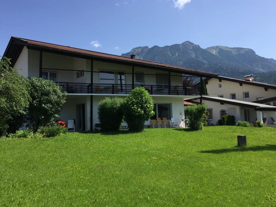 Property building, Day, Summer, Garden, On site