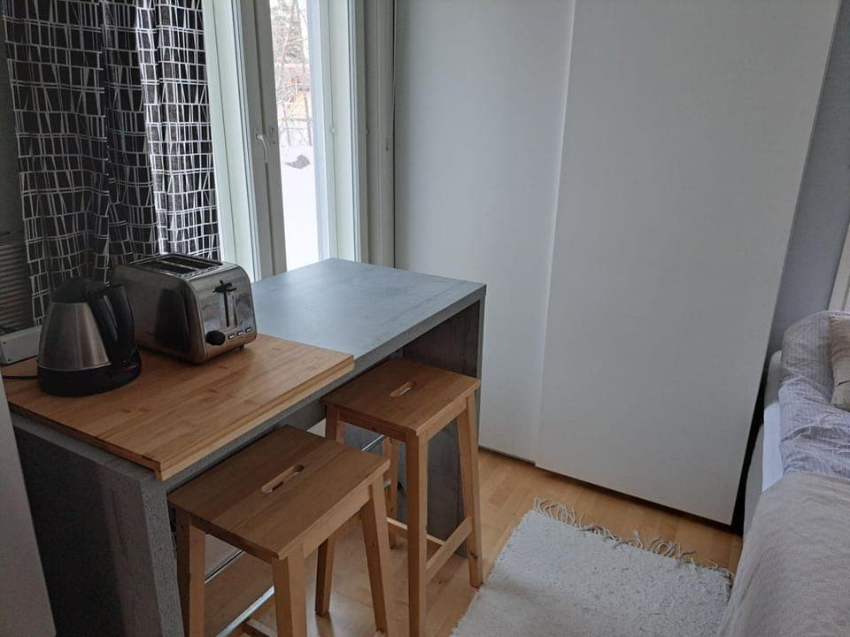 Kitchen or kitchenette, Bedroom