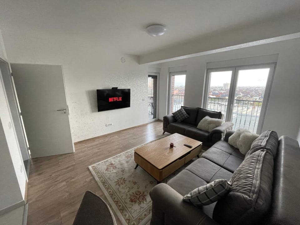 Communal lounge/ TV room, Living room, Seating area