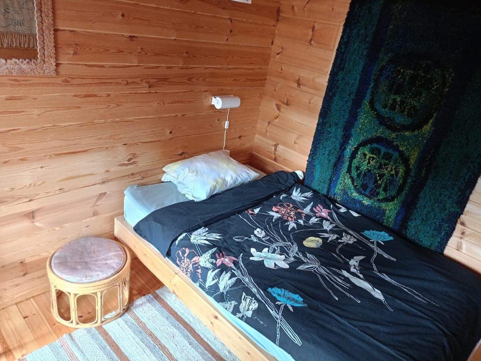 Bedroom, furniture