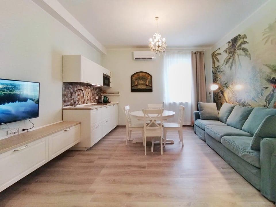 TV and multimedia, Living room, hair dresser, kitchen