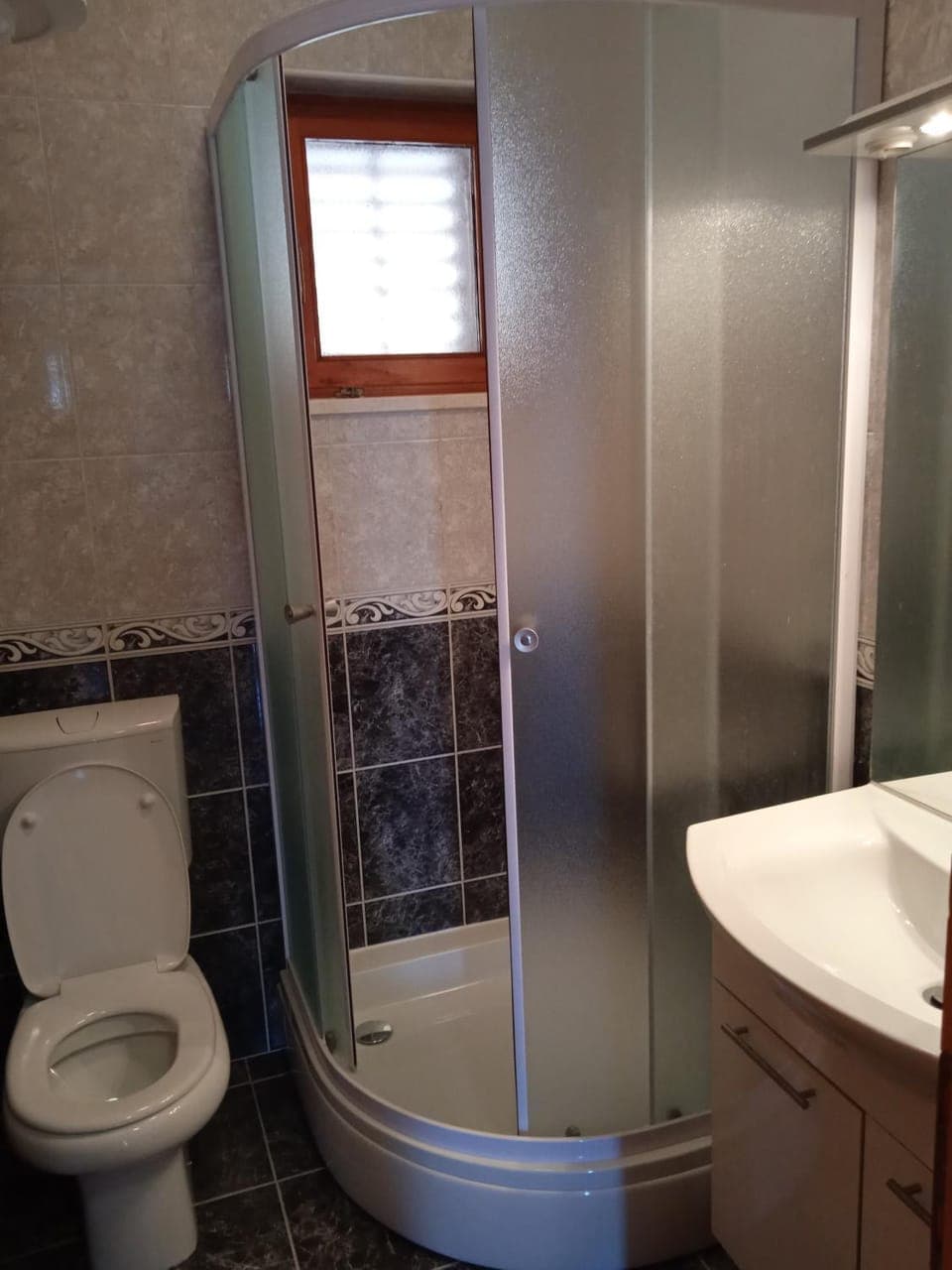 Shower, Toilet, Bathroom